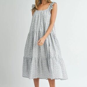 Mable Dress - Tiered Midi Dress in Floral L NWT